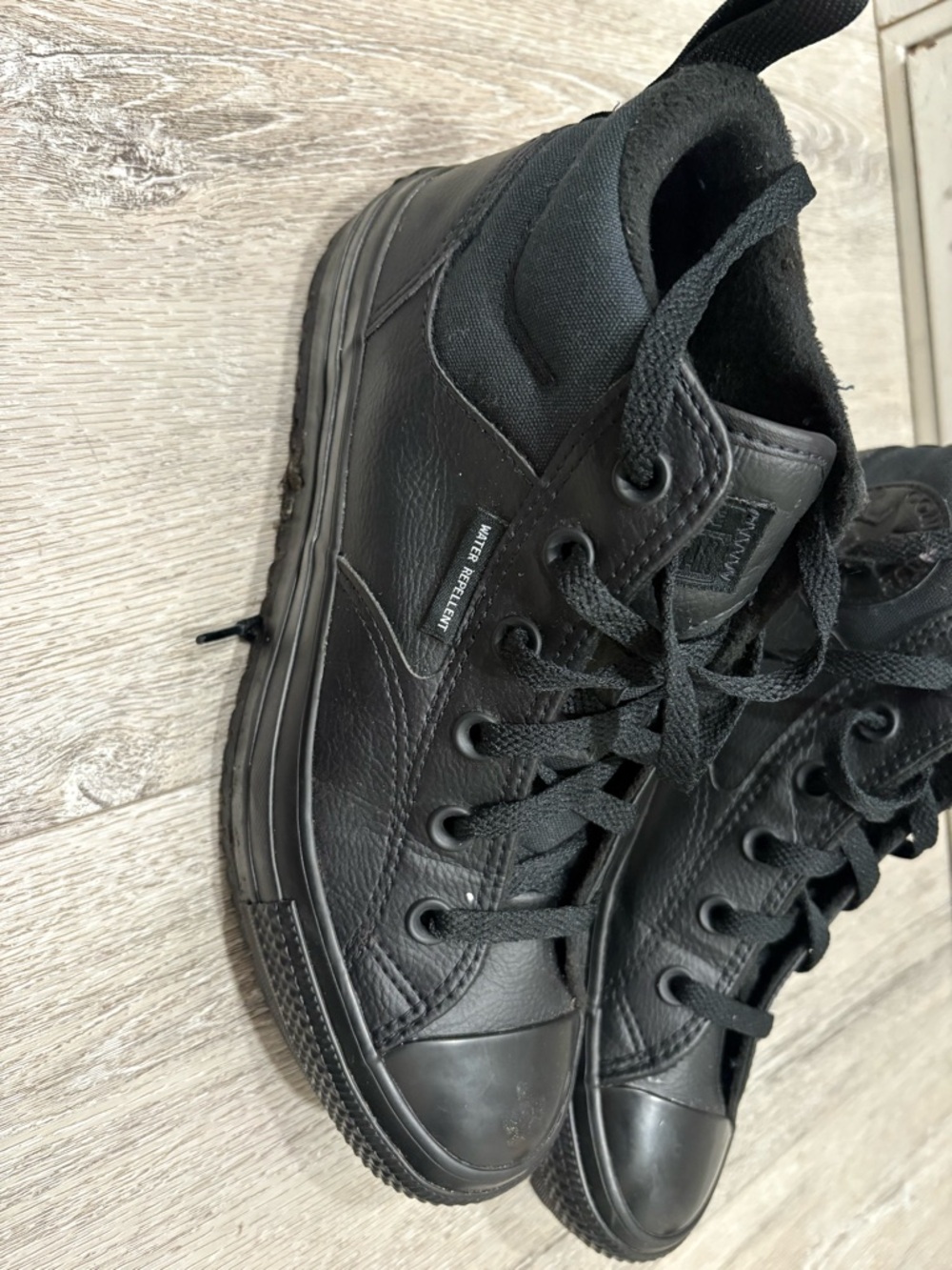 Unisex Converse Water proof, non-slip converse size US 7.5